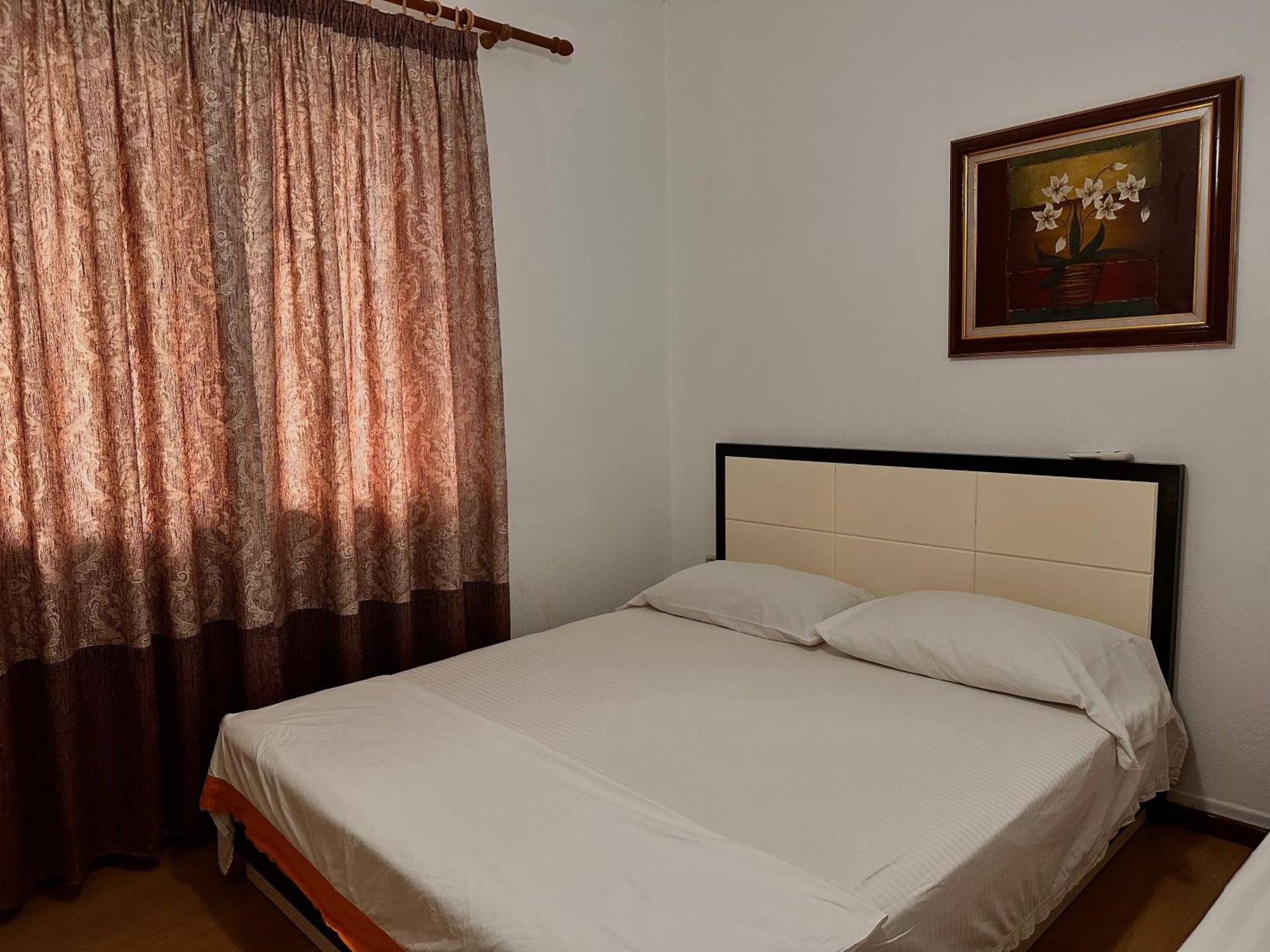 Hostel Grande House ติรานา ภายนอก รูปภาพ