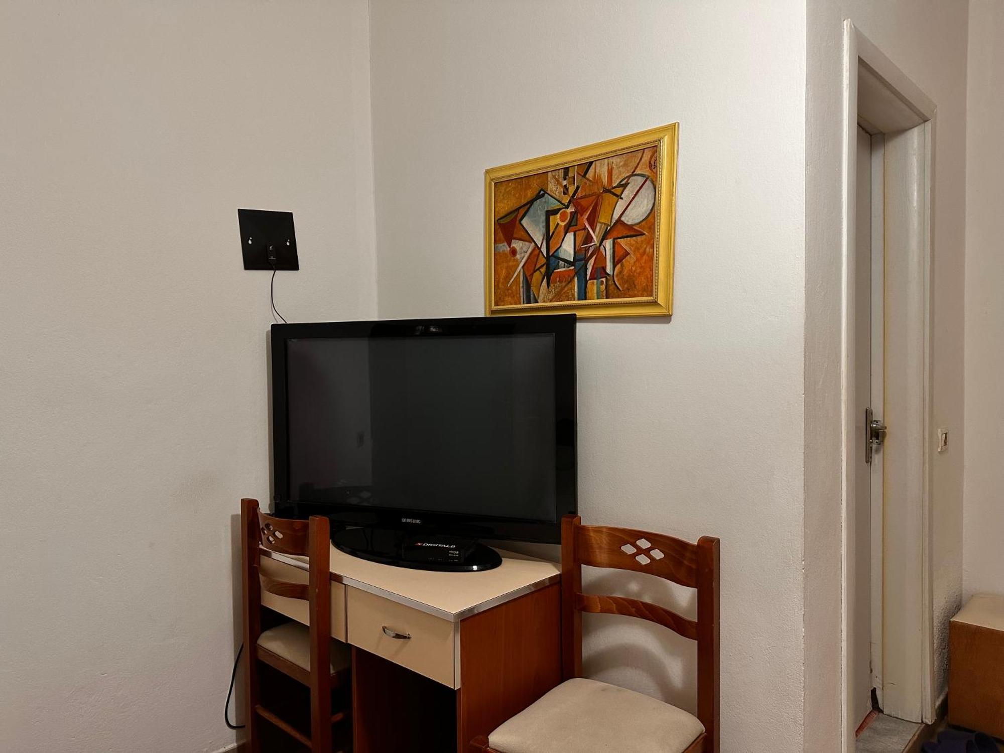 Hostel Grande House ติรานา ภายนอก รูปภาพ
