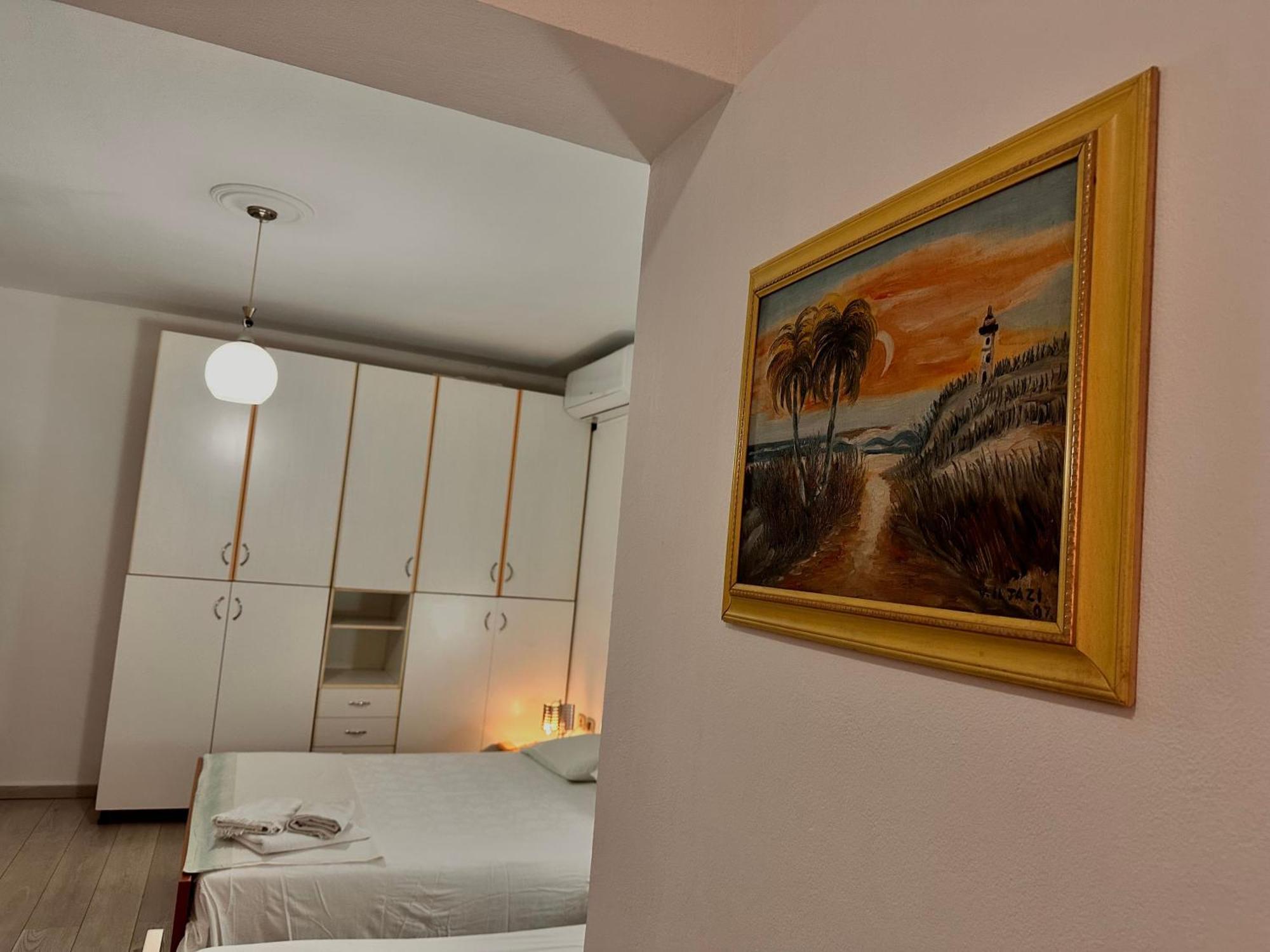Hostel Grande House ติรานา ภายนอก รูปภาพ