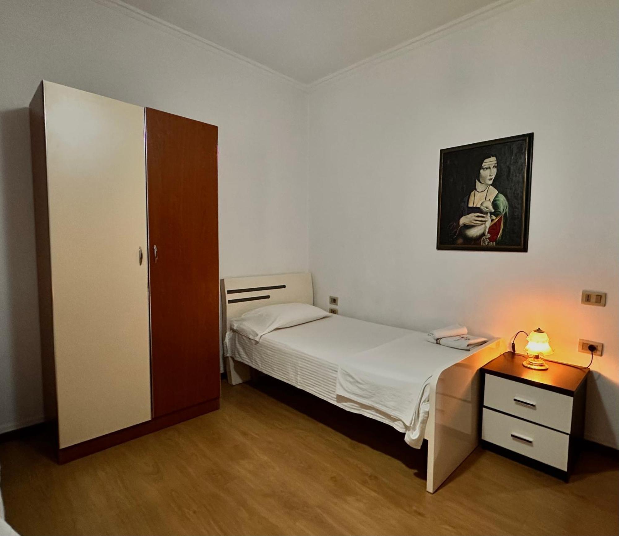 Hostel Grande House ติรานา ภายนอก รูปภาพ