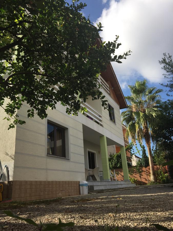 Hostel Grande House ติรานา ภายนอก รูปภาพ